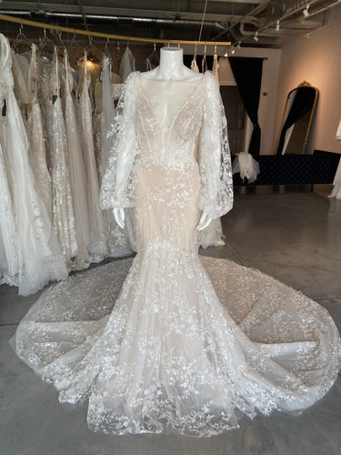 C2023-LSn58 - robe de mariée à manches longues et blouson transparent