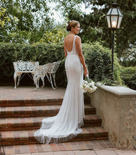 C2024-SH71 - Sleeveless scoop neck beaded wedding gown