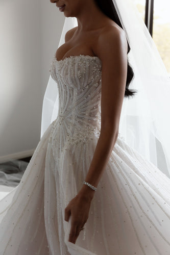 C2025-LG91 - strapless sweetheart beaded ball gown wedding dress