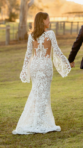 C2025-ES682 - long sleeve lace embroidered wedding gown