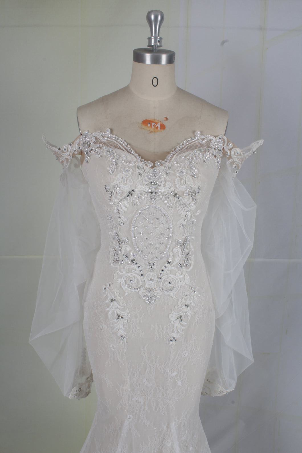 C2023-Hafizi - Off the shoulder cuff bishop long sleeve wedding gown