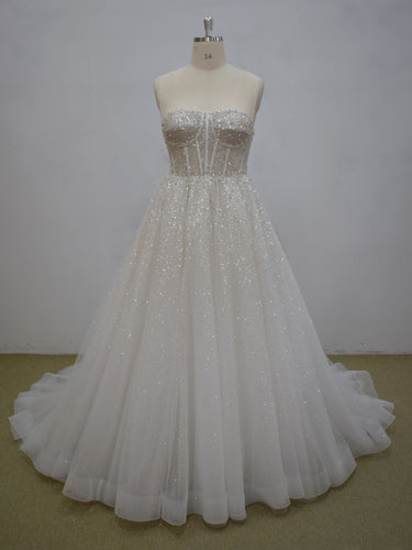 Estilo MA21044 - Vestido de novia evasé, sin tirantes, con cintura imperio y pedrería