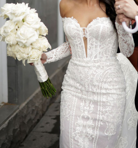 C2023-OLS337 - vestido de novia bordado de manga larga con hombros descubiertos a la venta