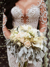 C2022-LS77 - Robe de mariée ajustée couture à manches longues et perles