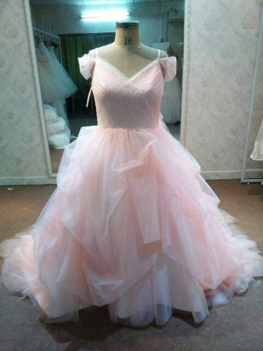 Vestido de novia con vestido de gala en rosa pastel y talla grande de Darius