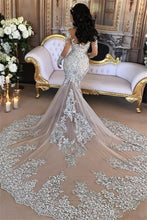 C2020 - BLS989 vestido de novia con escote ilusión y manga larga con cuentas de cristal swarovski