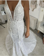 C2022-SVN61 sleeveless sexy v-neck embroidered wedding gown with train