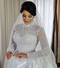 C2022-PLS887 Vestido de novia modesto de manga larga con cuentas de perlas y cola desmontable