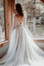 C2022-bls traditional long sleeve backless beaded lace wedding gown
