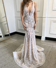 C2023-SSV411 sleeveless deep sexy v-neck beaded fit-and-flare lace wedding gown