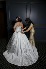 Vestido de novia formal sin tirantes con escote en forma de corazón C2023-SS44 con adorno de cristal swarovski