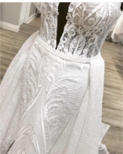 C2023-sos377 robe de mariée fourreau ajustée sans bretelles sexy