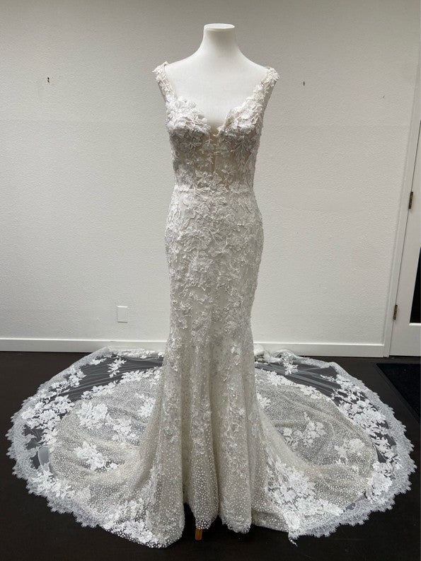C2022-VS53 - Lace and embroidery sleeveless v-neck wedding gown