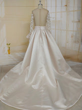 C2021-Jumoke - Robe de mariée élégante à manches longues et col illusion