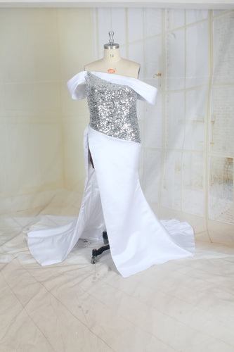 Style C2022JDw - Robes de soirée blanches à épaules dénudées et fendues 