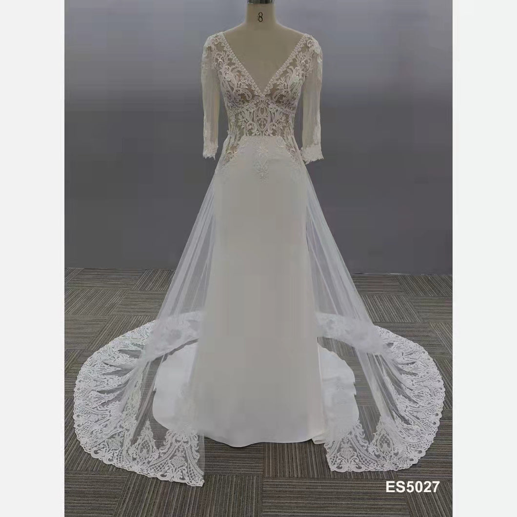 Style ES5027 - Long sleeve v-neck wedding gown