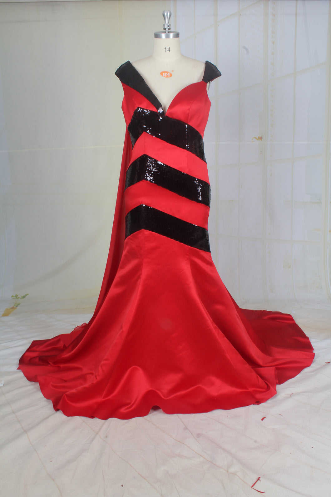 Style C2022-JDred - Cap Sleeve Plus Size Red and Black formal evening gowns