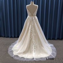 L3446 - Sleeveless v-neck plus size wedding gown