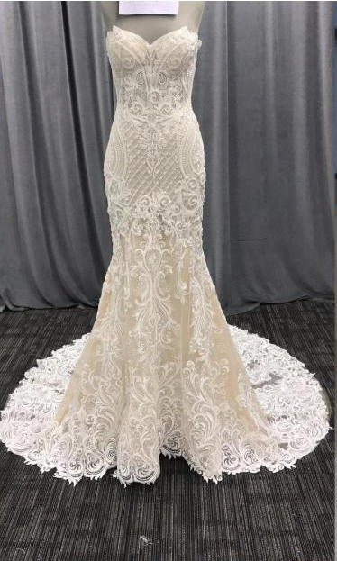 VNDM132 - Embroidered bridal dresses