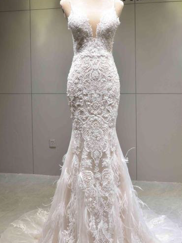 VNDM449 - Halter wedding gowns with feathers