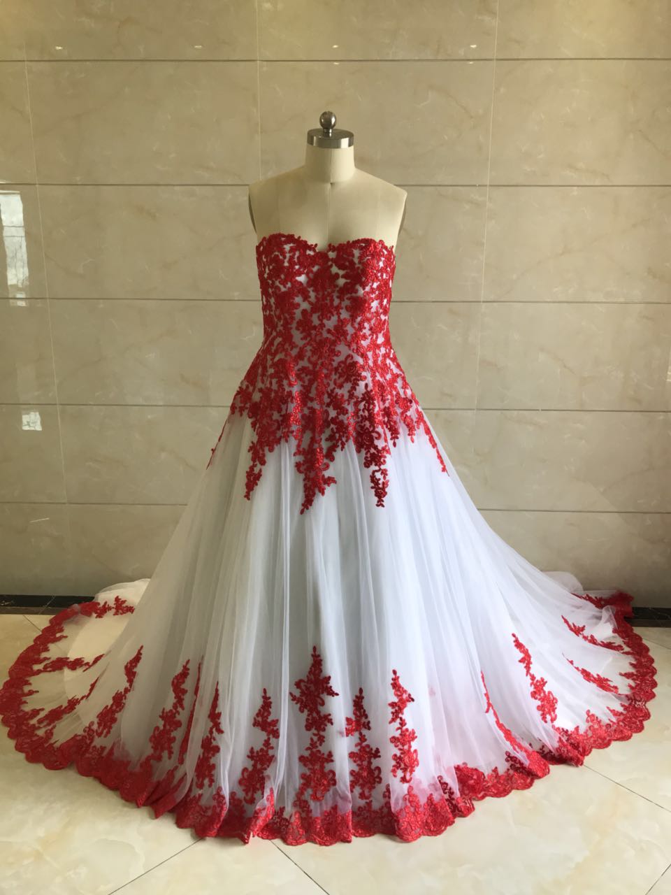 12556 GEORGETTE RED & WHITE COLOUR FLORAL PRINT DESIGNER RUFFLED GOWN  LATEST CHOICE - Reewaz International | Wholesaler & Exporter of indian  ethnic wear catalogs.