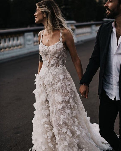 C2023-AL91b - Vestido de novia evasé sin mangas con motivo floral y tirantes de encaje